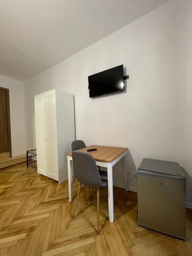 Schei Central Studios In The Heart Of Brașov Exterior foto